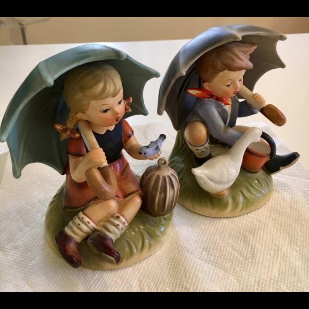 Vintage Napco “Hummel” Pair “Singing in the Rain”